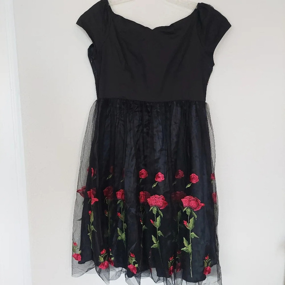 Aufor Embroidered Floral Swing Dress Size XL NWT - Picture 7 of 11